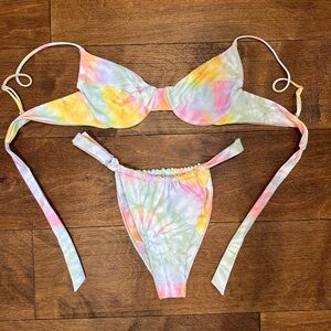 Skatie bikini set , Kate top S, Bobbi thick bottom M